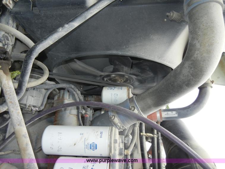 image for item C4474 1994 Mack CH613 semi truck