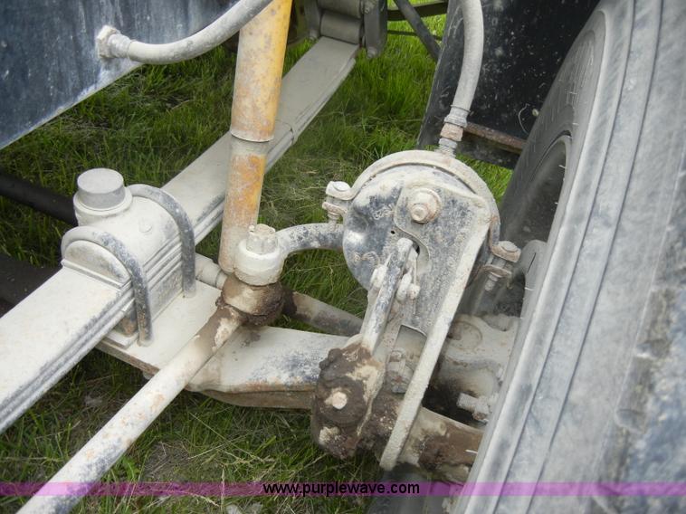 image for item C4474 1994 Mack CH613 semi truck