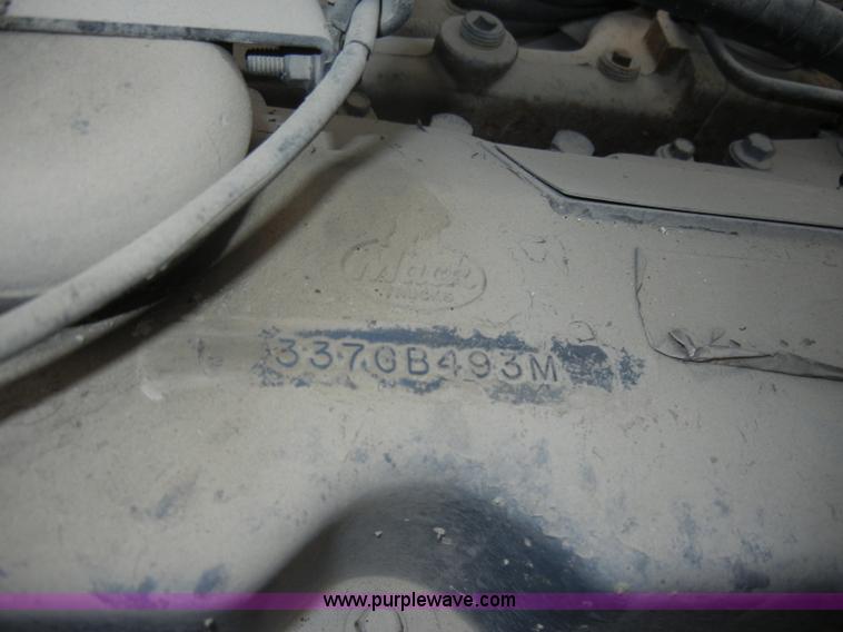 image for item C4474 1994 Mack CH613 semi truck