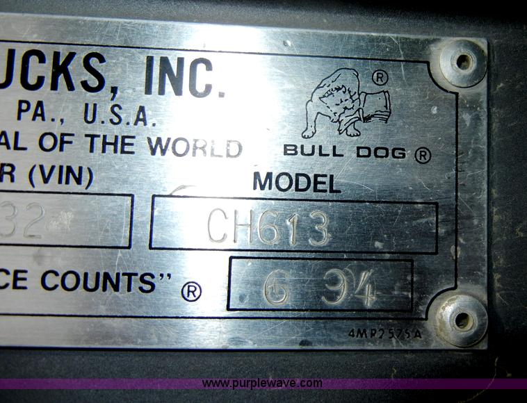 image for item C4474 1994 Mack CH613 semi truck