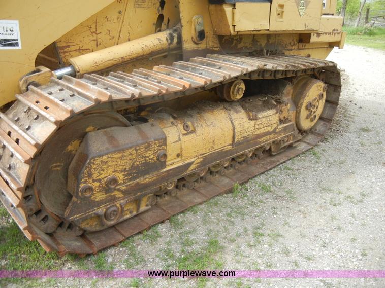 image for item C4475 1997 Caterpillar 953C track loader