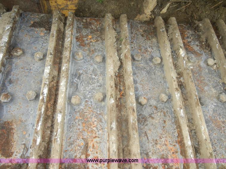 image for item C4475 1997 Caterpillar 953C track loader