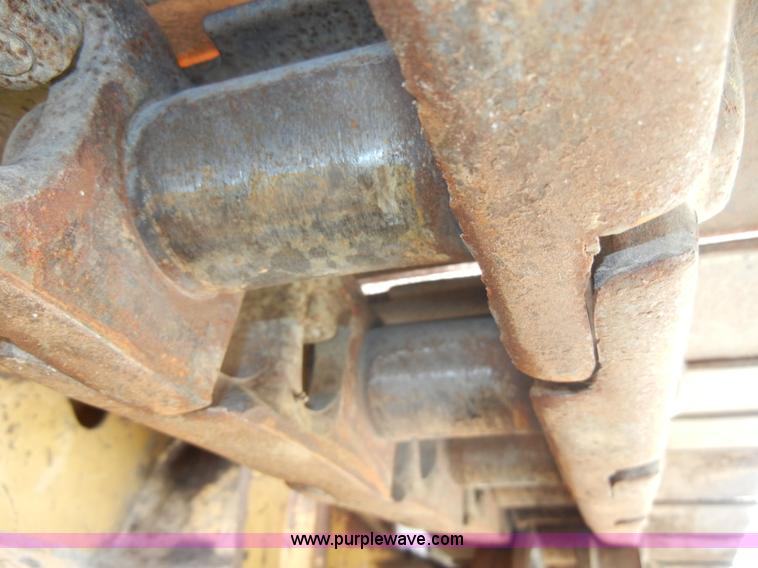 image for item C4475 1997 Caterpillar 953C track loader