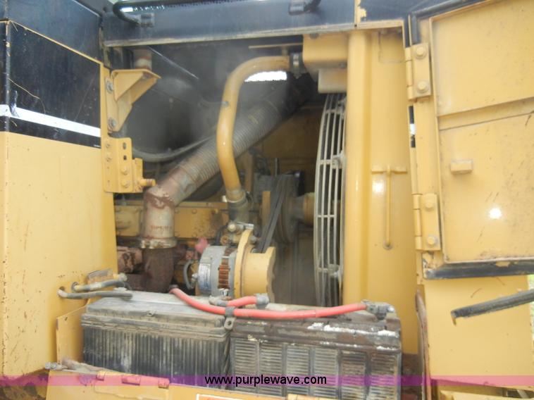 image for item C4475 1997 Caterpillar 953C track loader