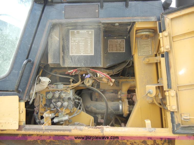 image for item C4475 1997 Caterpillar 953C track loader
