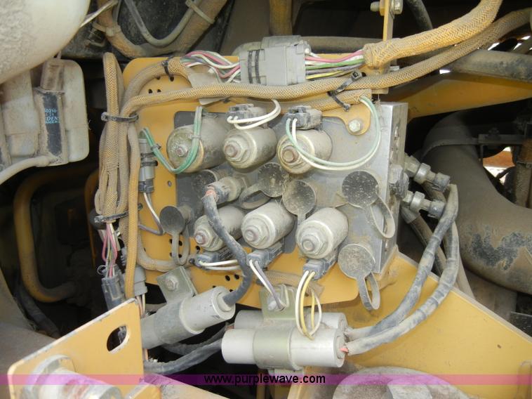 image for item C4475 1997 Caterpillar 953C track loader