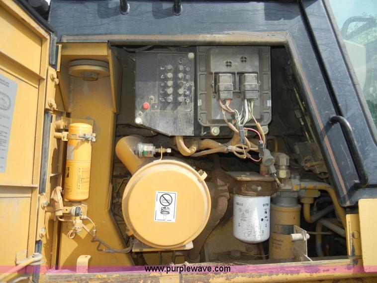 image for item C4475 1997 Caterpillar 953C track loader