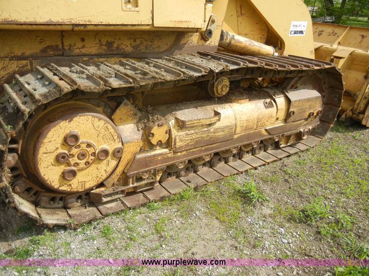 image for item C4475 1997 Caterpillar 953C track loader
