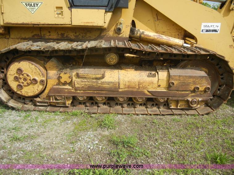 image for item C4475 1997 Caterpillar 953C track loader
