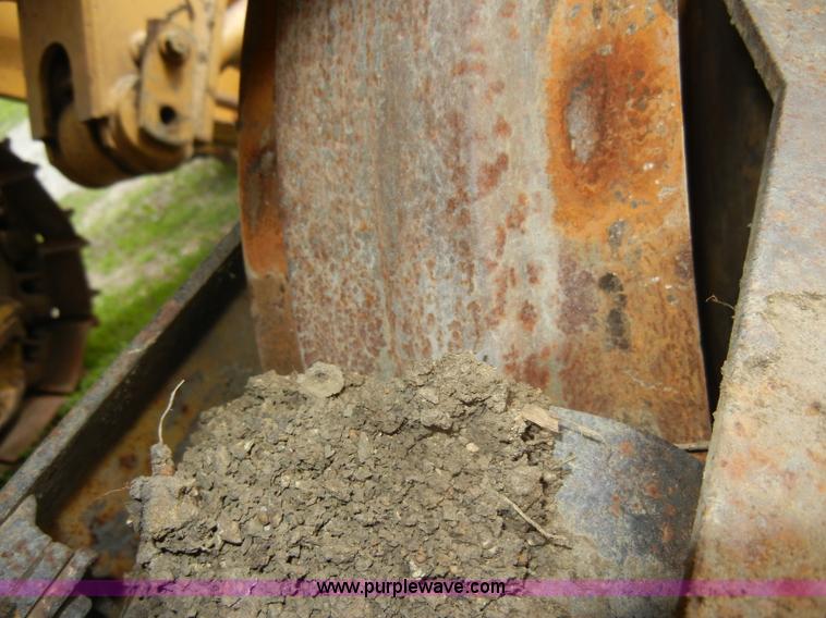 image for item C4475 1997 Caterpillar 953C track loader