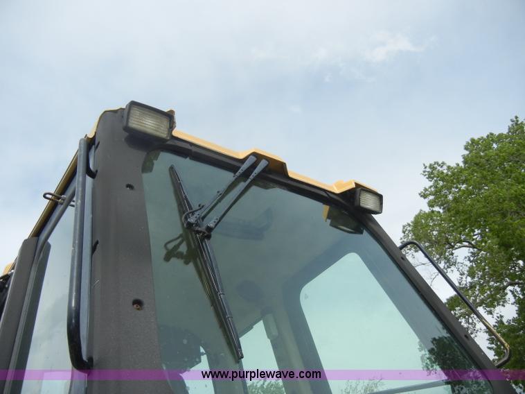 image for item C4475 1997 Caterpillar 953C track loader