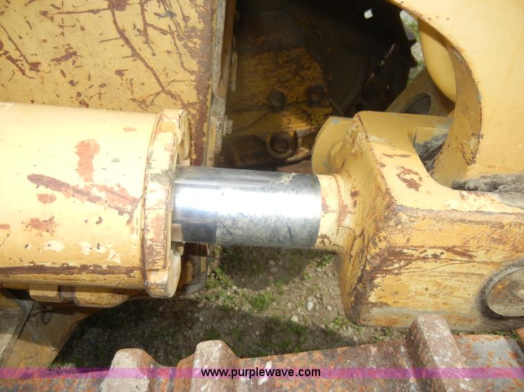 image for item C4475 1997 Caterpillar 953C track loader