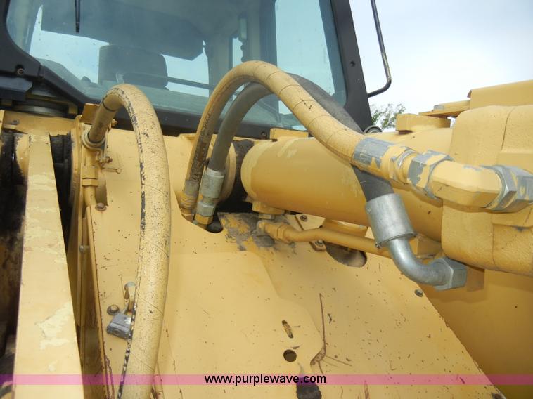 image for item C4475 1997 Caterpillar 953C track loader