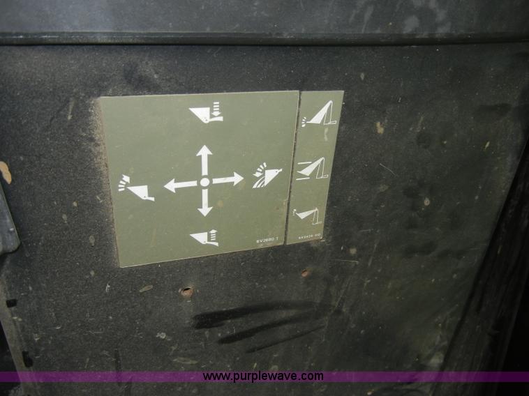 image for item C4475 1997 Caterpillar 953C track loader