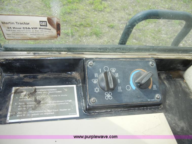 image for item C4475 1997 Caterpillar 953C track loader