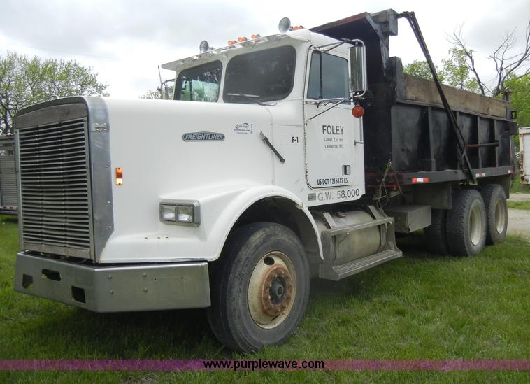 image for item C4478 1987 Freightliner FLC-64T dump truck