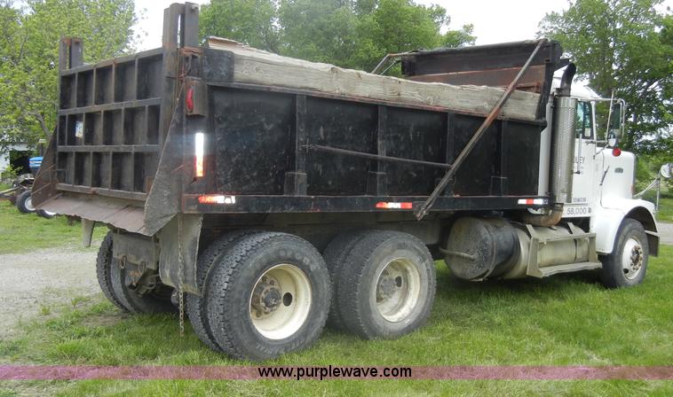 image for item C4478 1987 Freightliner FLC-64T dump truck
