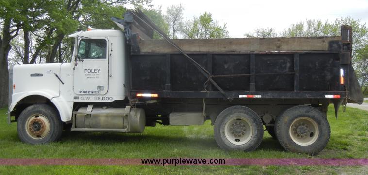 image for item C4478 1987 Freightliner FLC-64T dump truck