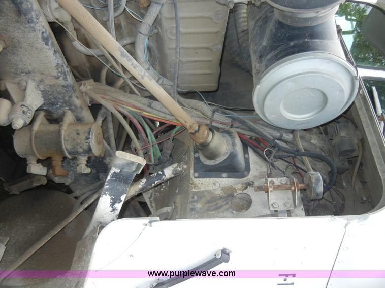 image for item C4478 1987 Freightliner FLC-64T dump truck