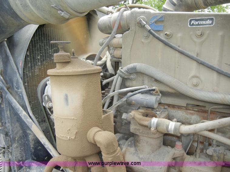 image for item C4478 1987 Freightliner FLC-64T dump truck