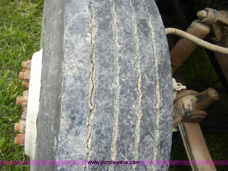 image for item C4478 1987 Freightliner FLC-64T dump truck