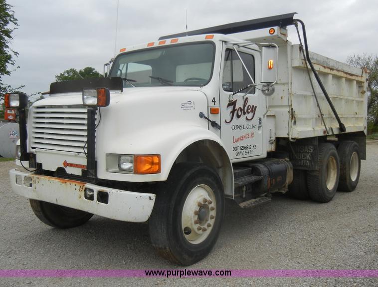 image for item C4480 1992 International 4900 dump truck