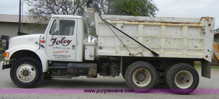 image for item C4480 1992 International 4900 dump truck
