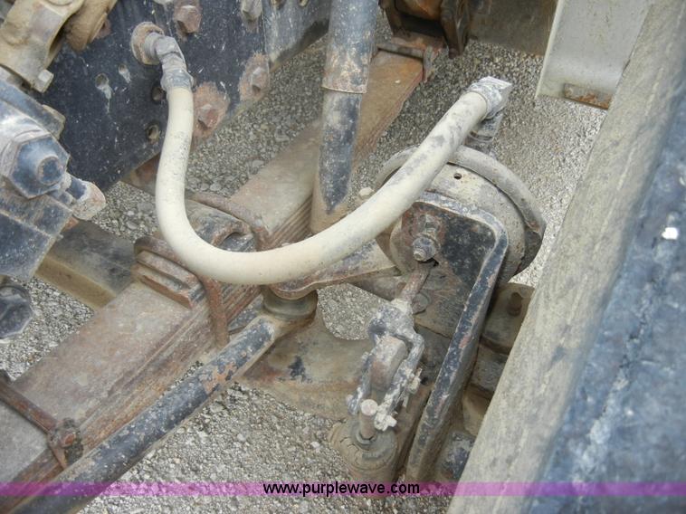 image for item C4480 1992 International 4900 dump truck