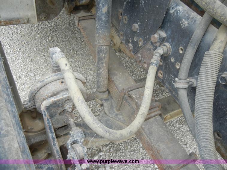 image for item C4480 1992 International 4900 dump truck