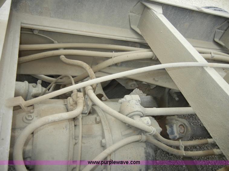 image for item C4480 1992 International 4900 dump truck