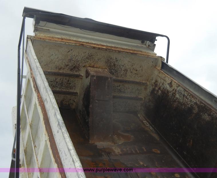 image for item C4480 1992 International 4900 dump truck