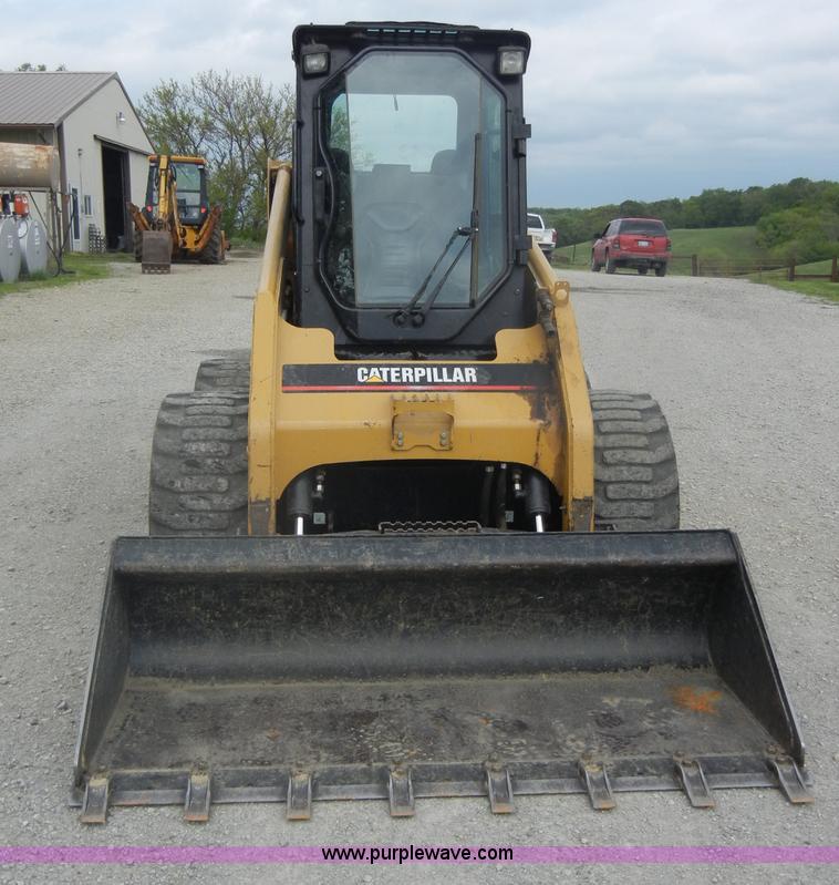 image for item C4481 2004 Caterpillar 236B skid steer