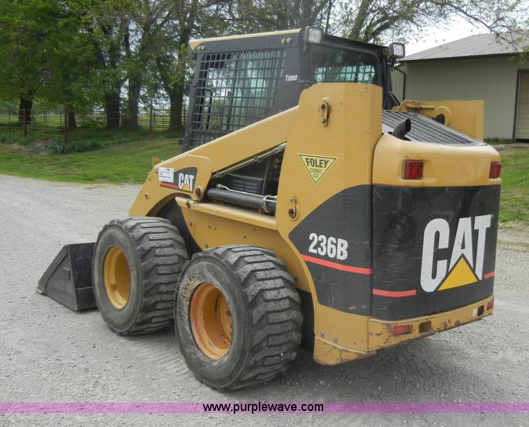 image for item C4481 2004 Caterpillar 236B skid steer