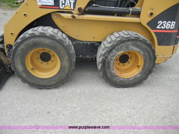 image for item C4481 2004 Caterpillar 236B skid steer