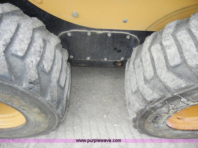 image for item C4481 2004 Caterpillar 236B skid steer