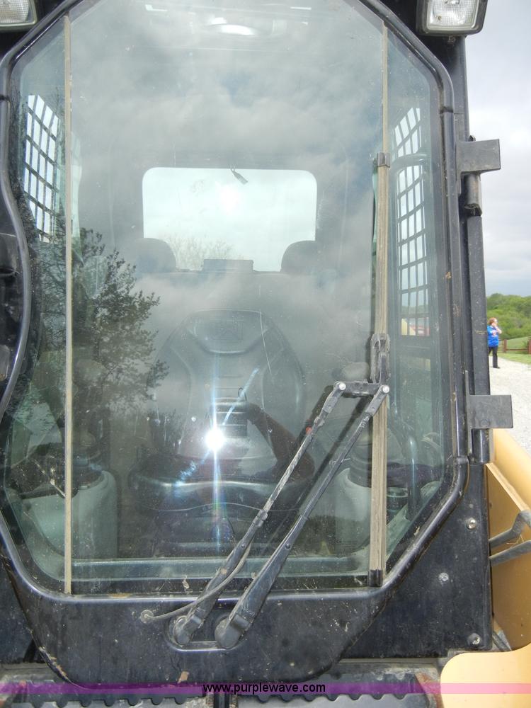 image for item C4481 2004 Caterpillar 236B skid steer