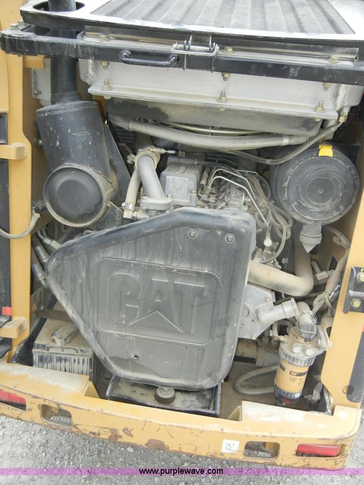 image for item C4481 2004 Caterpillar 236B skid steer