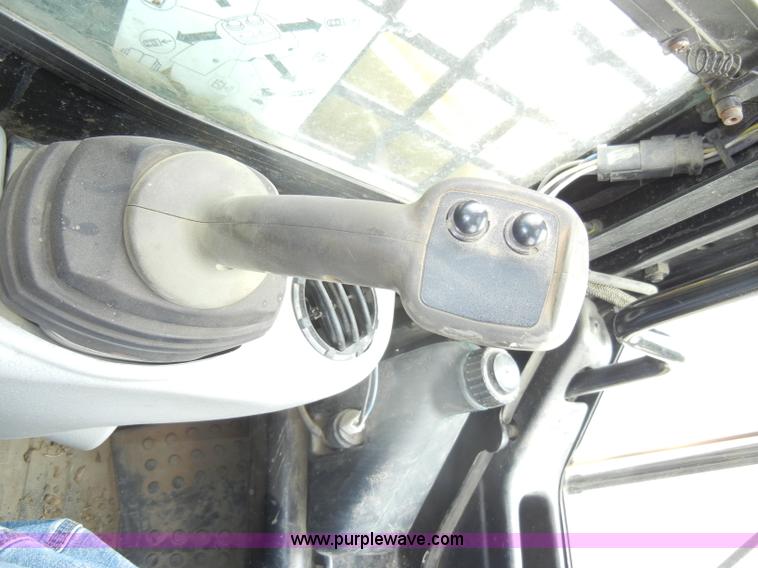 image for item C4481 2004 Caterpillar 236B skid steer