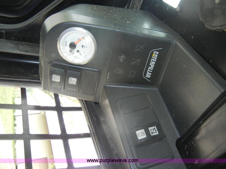 image for item C4481 2004 Caterpillar 236B skid steer