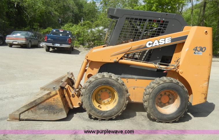 image for item C4487 2007 Case 430 skid steer
