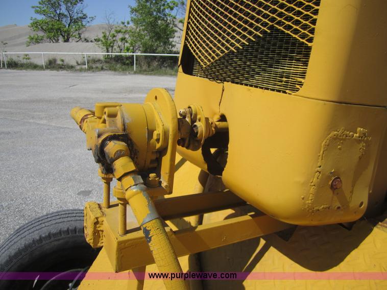 image for item C5449 Broce C804 broom