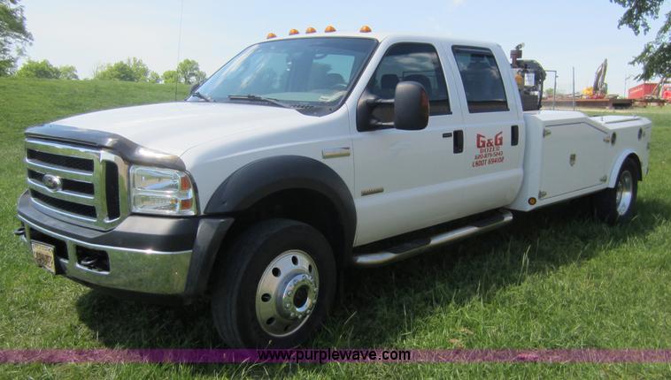 image for item C5462 2006 Ford F550 XLT super duty utility truck