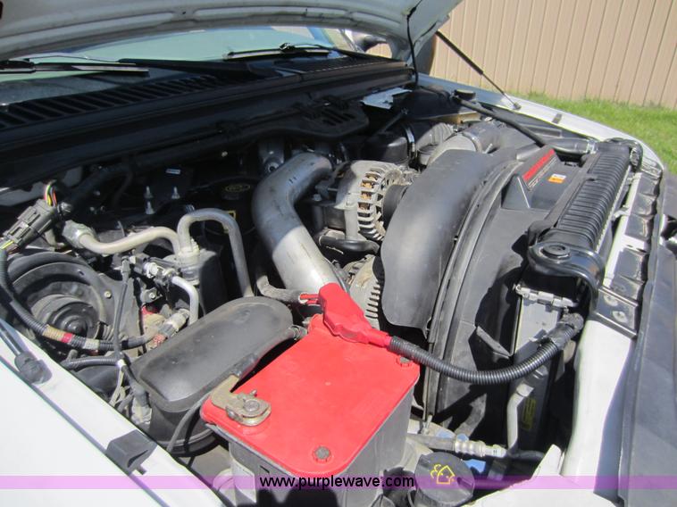 image for item C5462 2006 Ford F550 XLT super duty utility truck