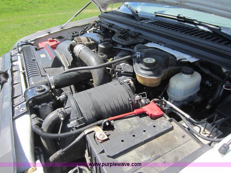 image for item C5462 2006 Ford F550 XLT super duty utility truck