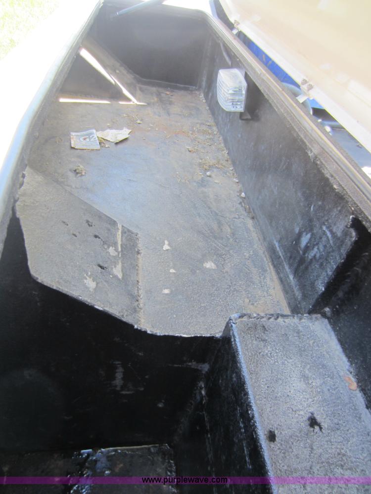 image for item C5462 2006 Ford F550 XLT super duty utility truck