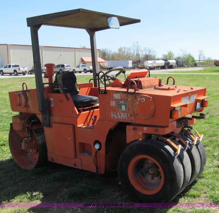 image for item D3182 Hamm DV3K vibratory roller