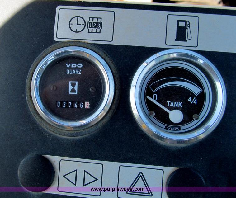 image for item D3185 Bomag BW161AD vibratory roller