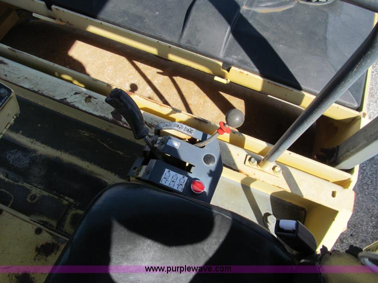 image for item D3185 Bomag BW161AD vibratory roller