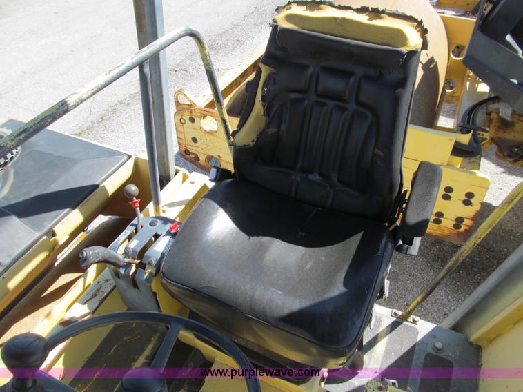 image for item D3185 Bomag BW161AD vibratory roller