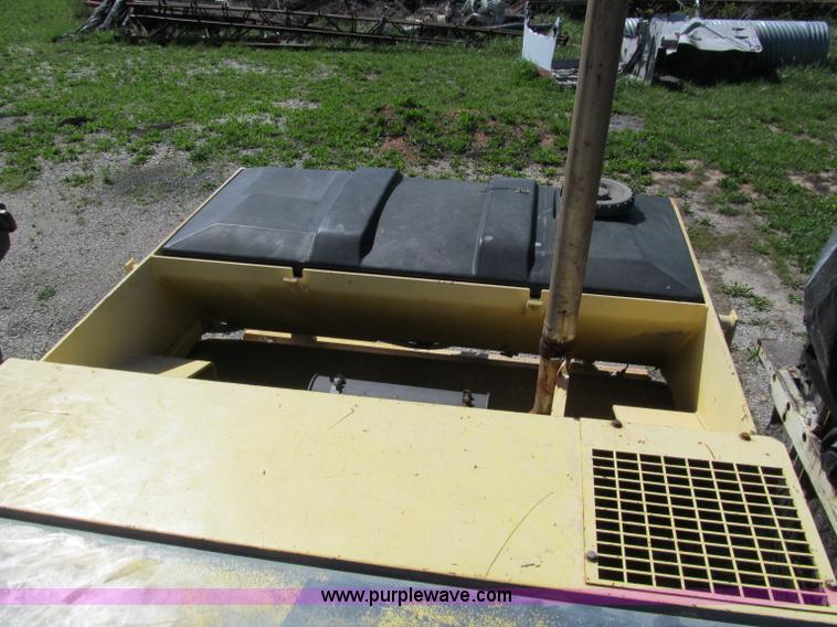 image for item D3185 Bomag BW161AD vibratory roller